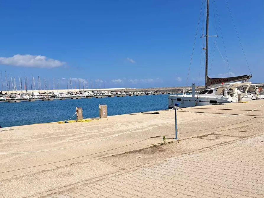 Immagine 35 di Trilocale in vendita  a Balestrate