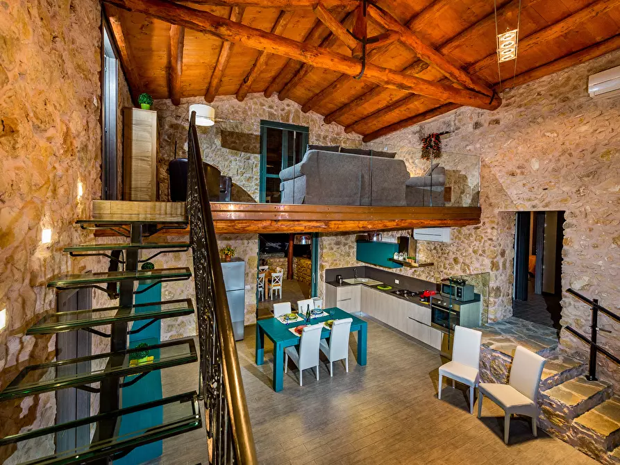 Immagine 2 di Rustico / casale in vendita  in CONTRADA CARDONE SNC a Castellammare Del Golfo