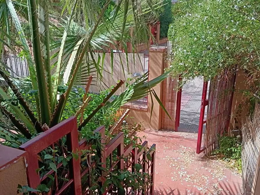 Immagine 80 di Villetta a schiera in vendita  in VIA ADONE 9 a Palermo