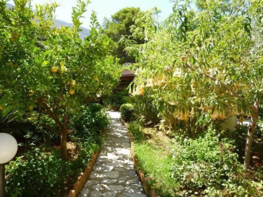 Immagine 82 di Villa in vendita  a Castellammare Del Golfo