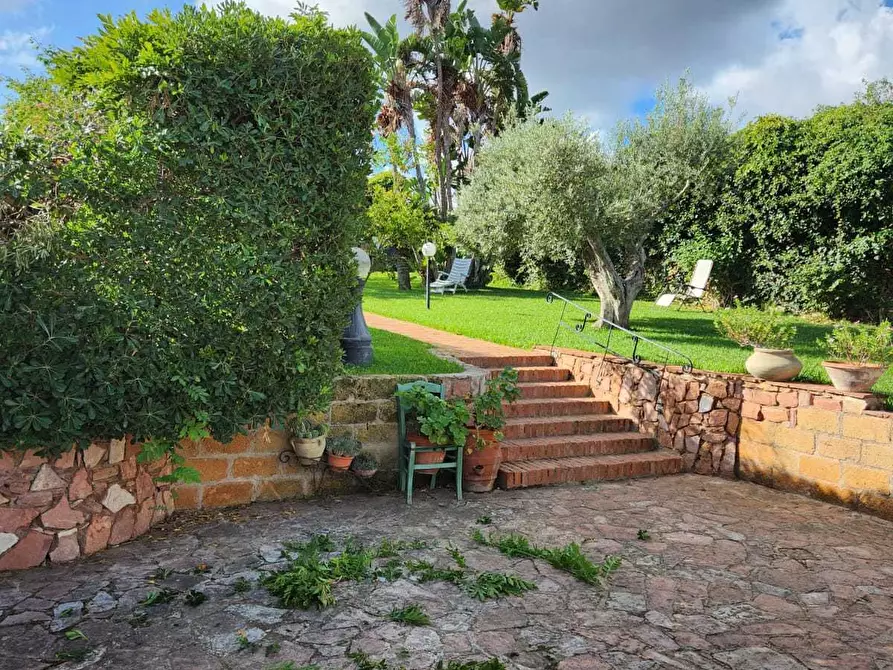 Immagine 17 di Villa in vendita  a Partinico
