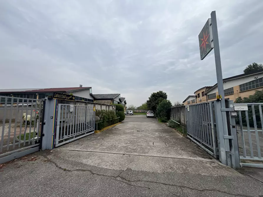 Immagine 17 di Capannone industriale in vendita  in Via Selvagreca 45 a Lodi
