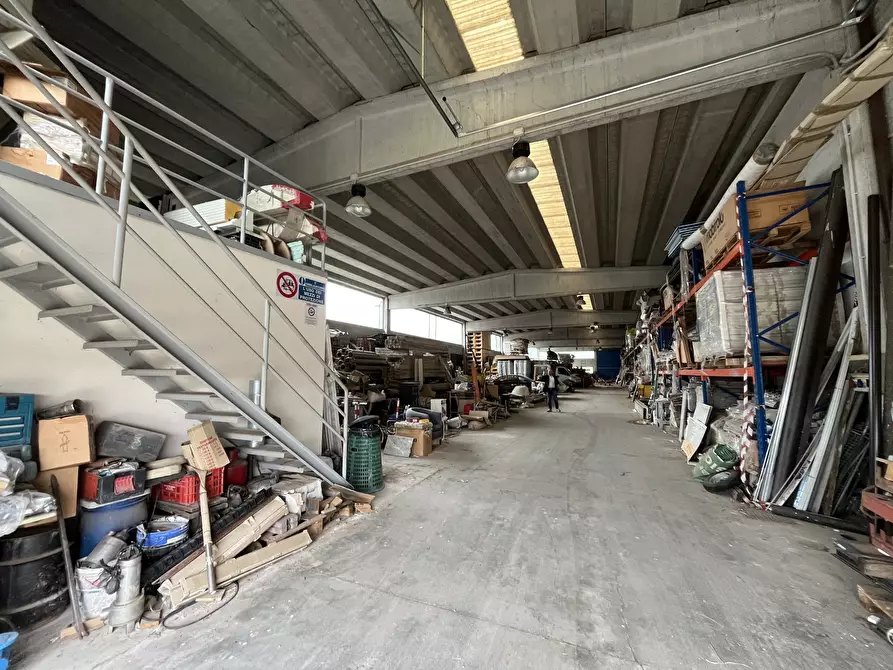 Immagine 1 di Capannone industriale in vendita  in Loc. Prado - Strada Paiola a Cura Carpignano