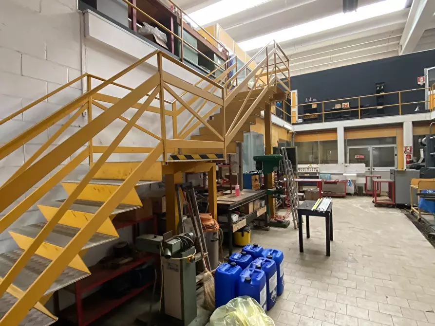 Immagine 12 di Capannone industriale in vendita  in Via G. di Vittorio 18 a Peschiera Borromeo