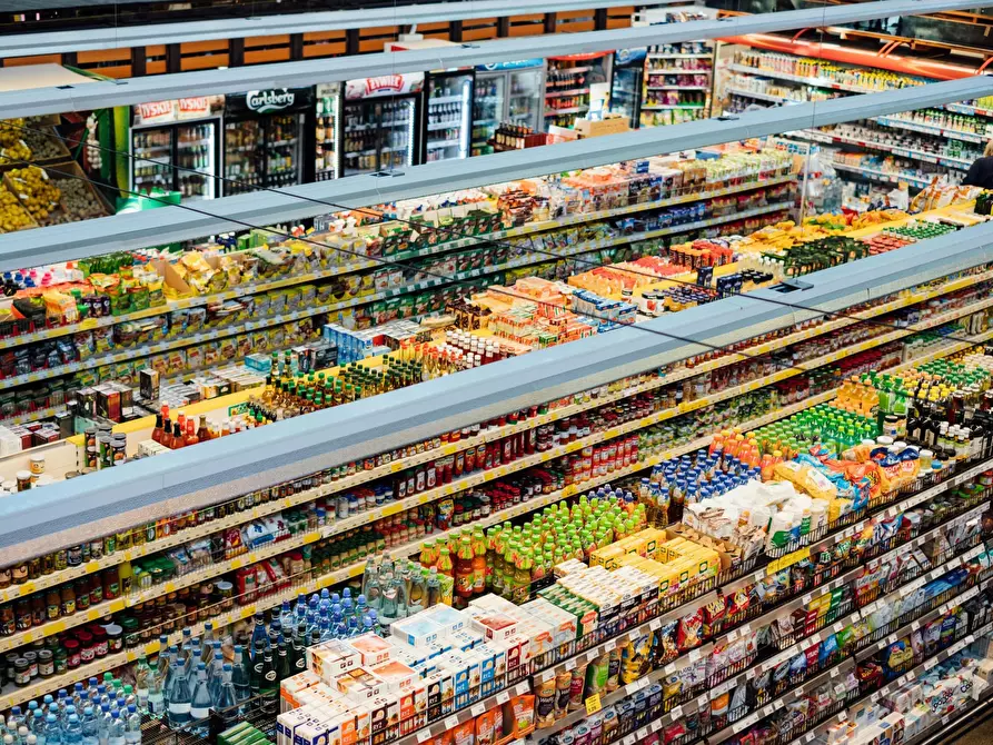 Immagine 1 di Attività commerciale in vendita  in Via Giacomo Puccini a Lodi