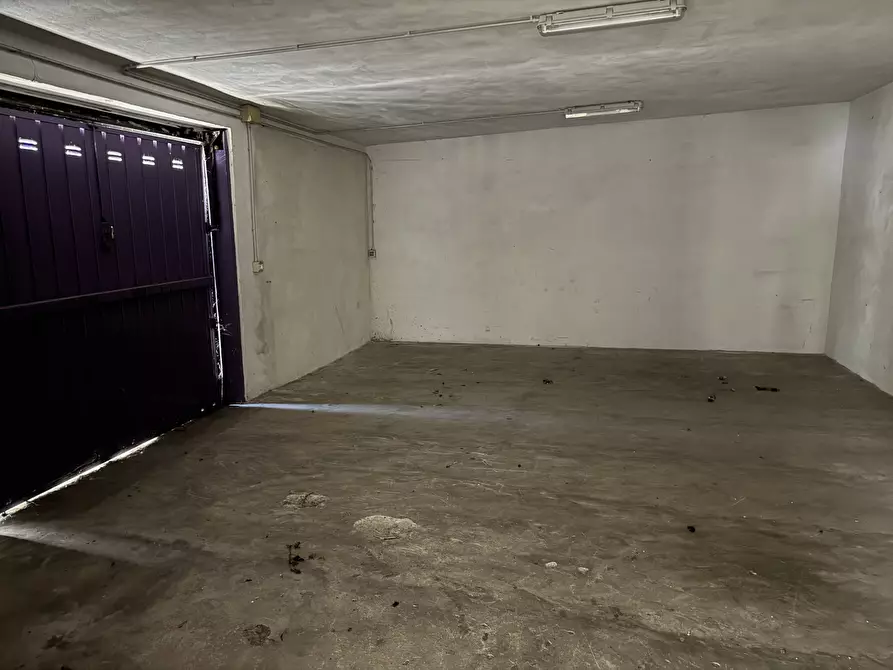 Immagine 10 di Ufficio in vendita  in Via XX Settembre 33 a Castiraga Vidardo