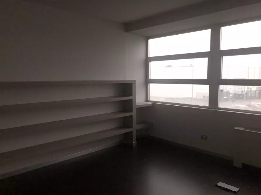 Immagine 17 di Ufficio in vendita  in Via Giovanni Paolo II 11 a Vigevano