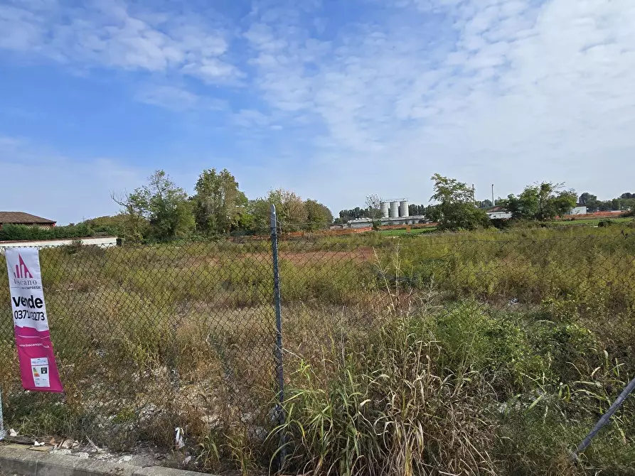 Immagine 11 di Terreno industriale in vendita  in via Toscana a Cornegliano Laudense