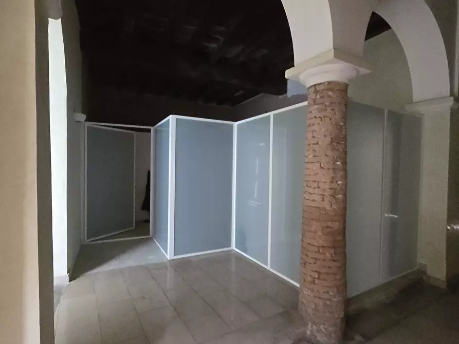 Immagine 1 di Capannone industriale in vendita  in Via F.lli Bandiera 4 a Mantova