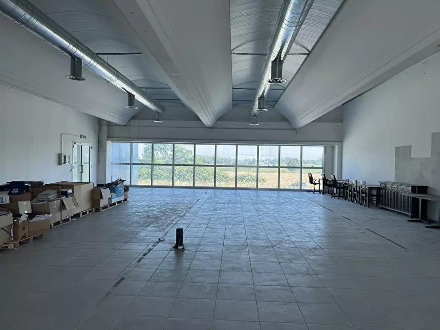 Immagine 1 di Ufficio in affitto  in via Maestri del Lavoro a Sant'angelo Lodigiano