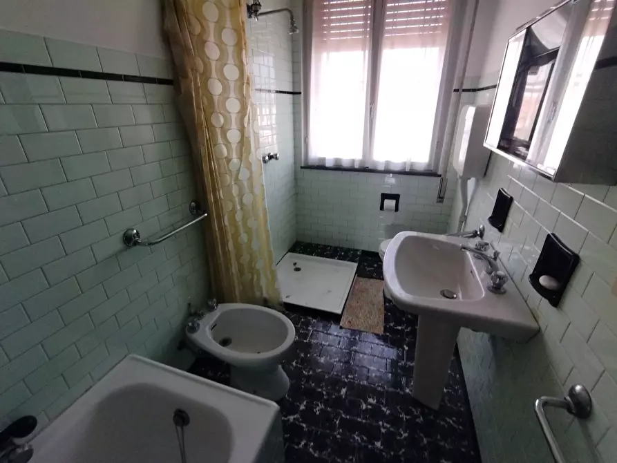 Immagine 26 di Casa indipendente in vendita  in VIA GIOVANNI CADOLINI 48 a Rivarolo Del Re Ed Uniti