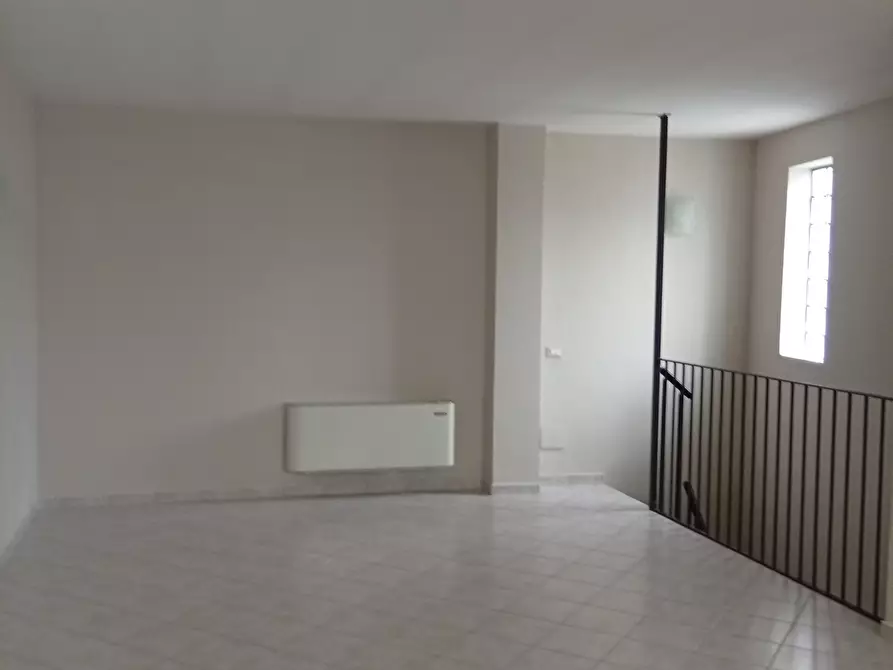 Immagine 11 di Ufficio in vendita  in VIA FAVAGROSSA 14 a Casalmaggiore