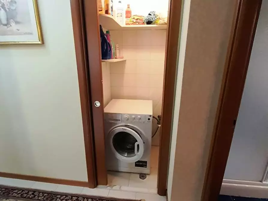 Immagine 11 di Appartamento in vendita  a Rovigo