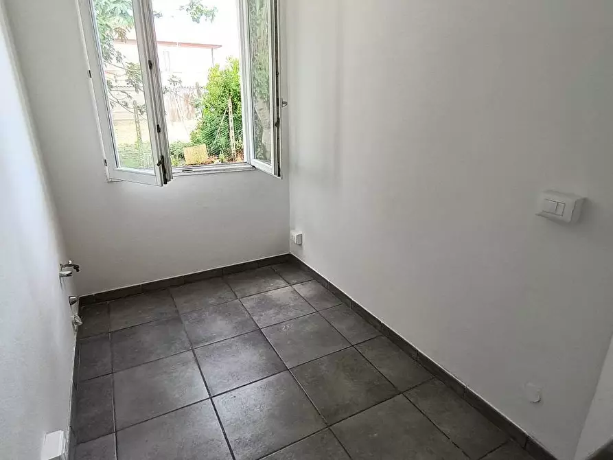 Immagine 13 di Rustico / casale in vendita  a Polesella