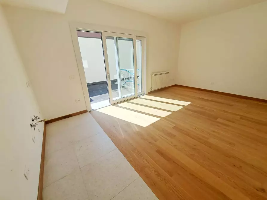 Immagine 13 di Porzione di casa in vendita  in Viale Trieste 52 a Rovigo