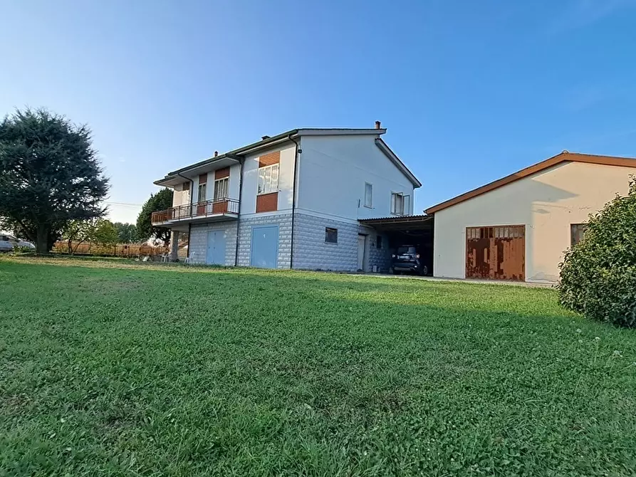 Immagine 10 di Casa indipendente in vendita  a Fiesso Umbertiano