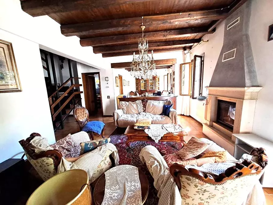 Immagine 5 di Porzione di casa in vendita  a Rovigo