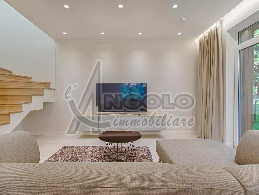 Immagine 4 di Terreno industriale in vendita  a Ceregnano