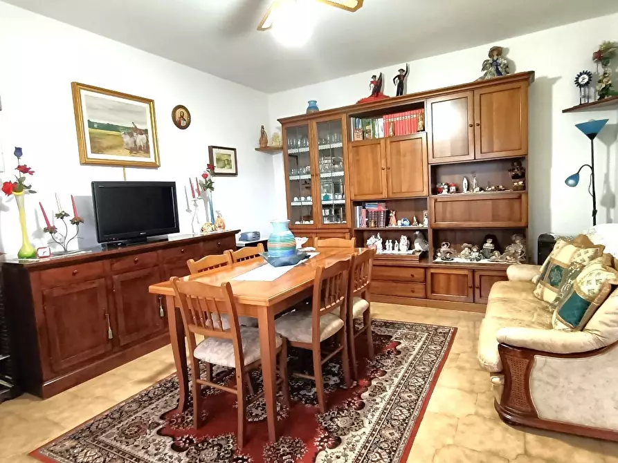 Immagine 1 di Casa indipendente in vendita  a Ceregnano