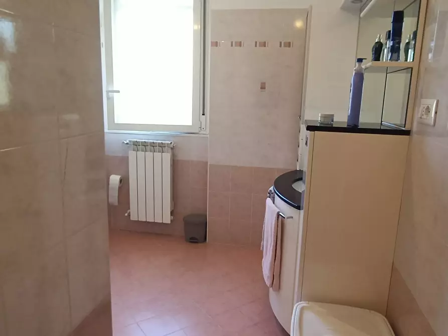 Immagine 9 di Quadrilocale in vendita  a San Remo