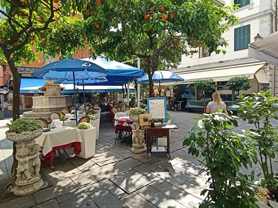 Immagine 1 di Trilocale in vendita  a San Remo