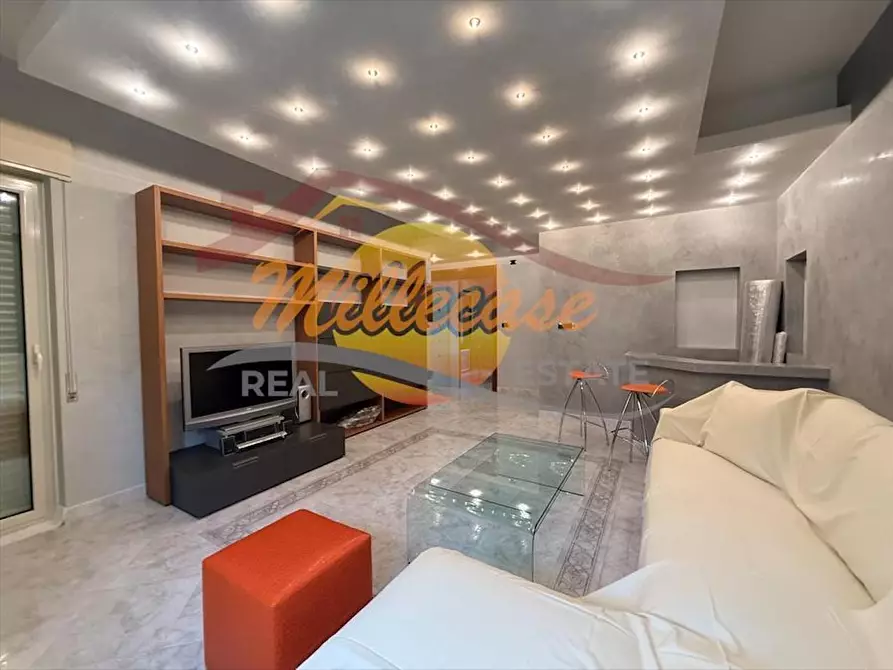 Immagine 19 di Pentalocale in vendita  in VIA OZANAM a Siracusa