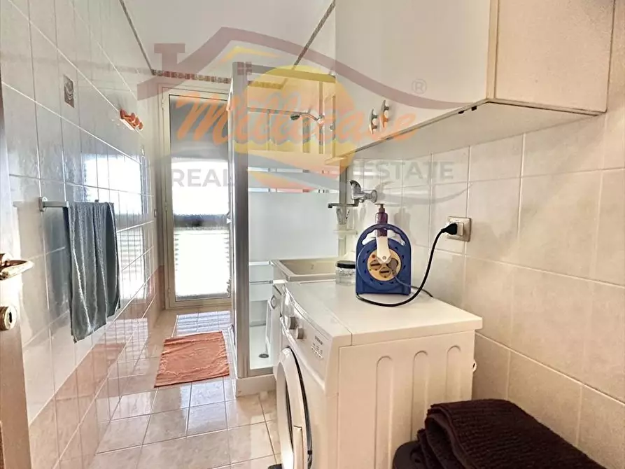 Immagine 3 di Pentalocale in vendita  in Viale Pietro Nenni a Siracusa