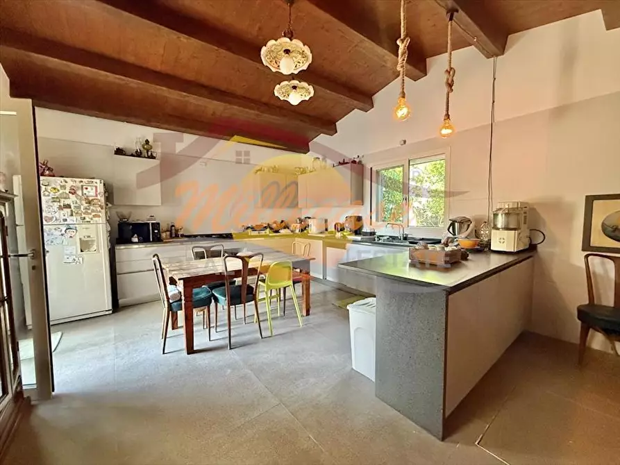 Immagine 2 di Villa in vendita  in VIA DEL LUCCIO a Siracusa