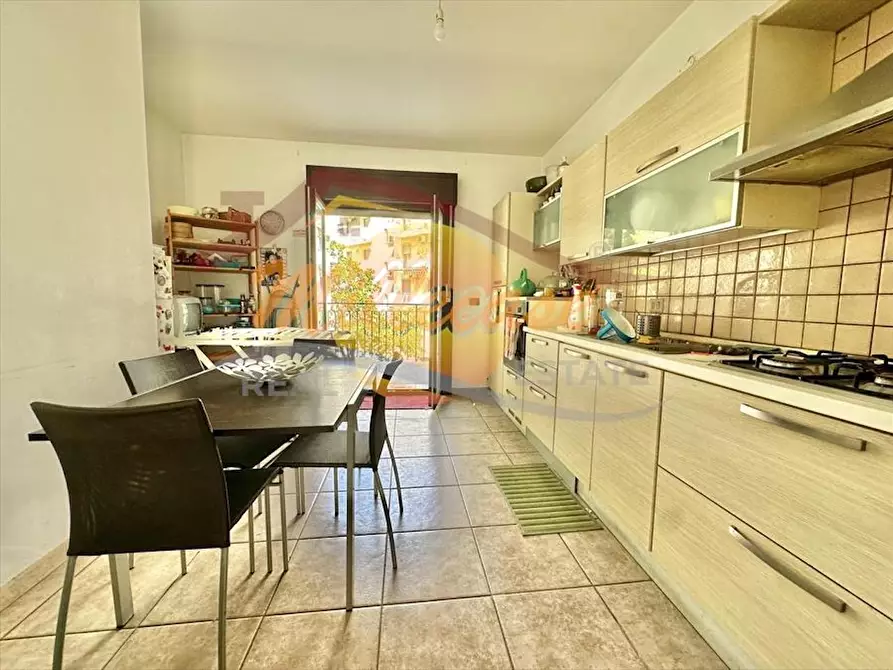 Immagine 5 di Quadrilocale in vendita  in VIA UNGHERIA a Siracusa
