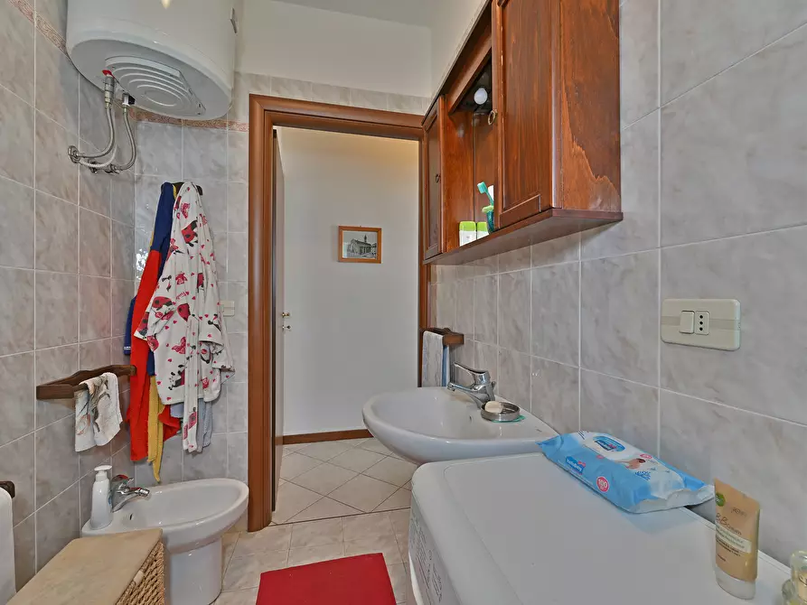 Immagine 15 di Trilocale in vendita  in Via Pairola 44 a San Bartolomeo Al Mare