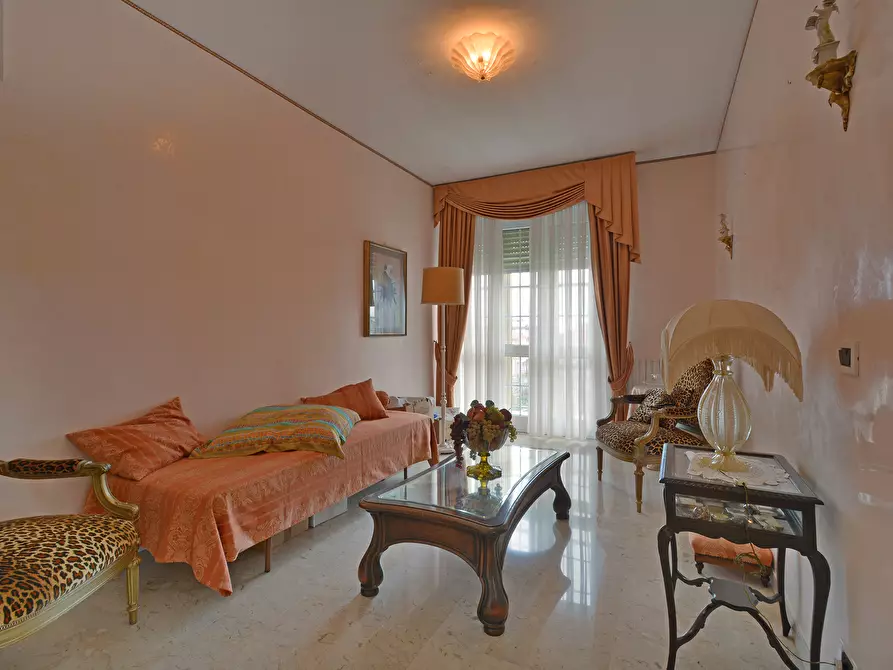 Immagine 6 di Attico in vendita  in Via Roma a San Bartolomeo Al Mare