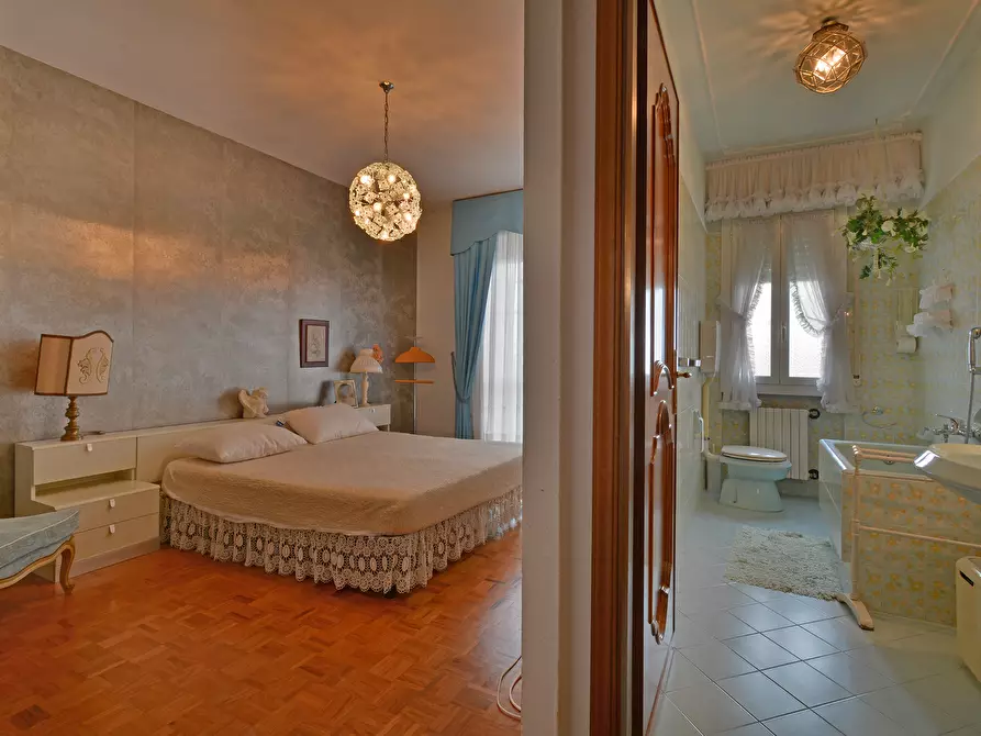 Immagine 13 di Attico in vendita  in Via Roma a San Bartolomeo Al Mare