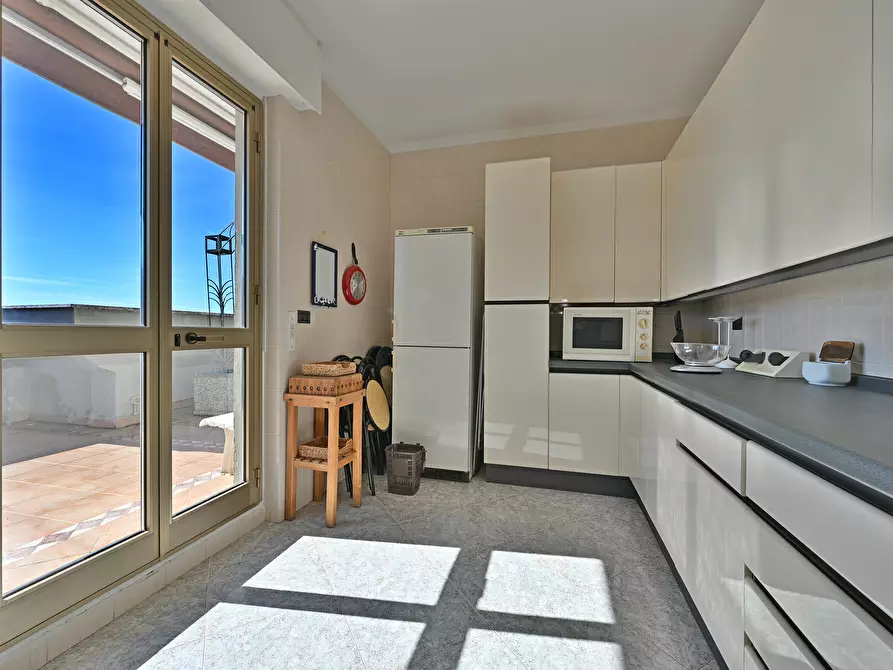 Immagine 16 di Attico in vendita  in Viale Europa 5 a San Bartolomeo Al Mare