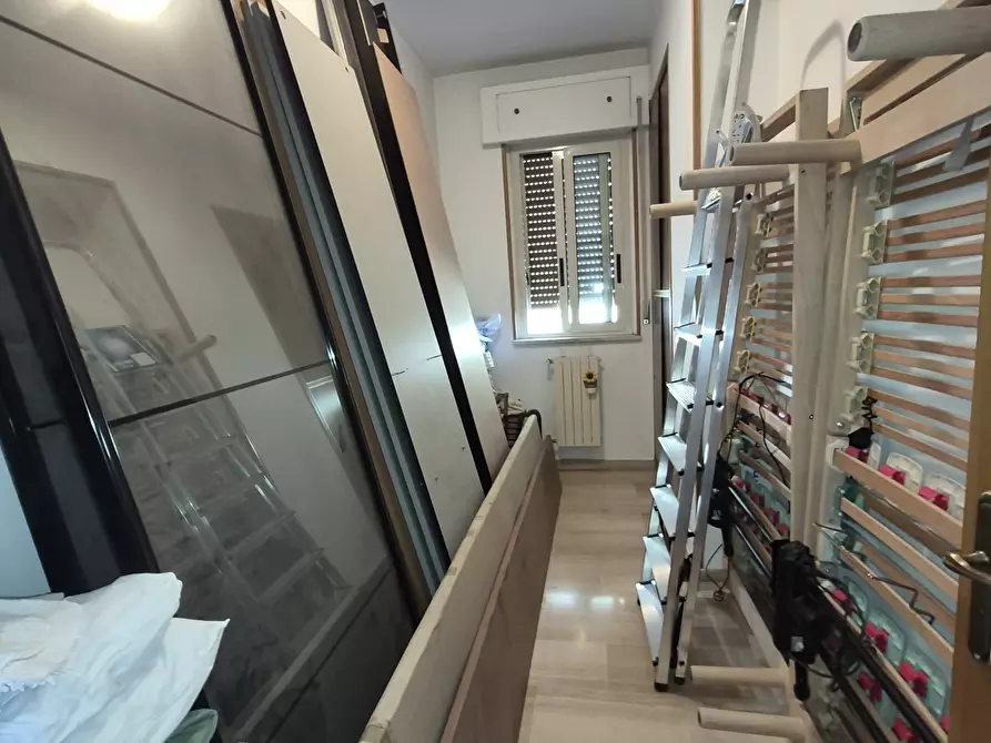 Immagine 9 di Pentalocale in vendita  in Via Guglielmo Marconi 168 a Lamezia Terme
