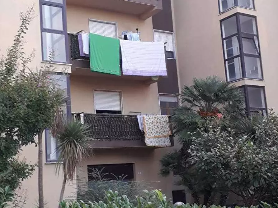 Immagine 15 di Quadrilocale in vendita  in Via Foria a Pianopoli