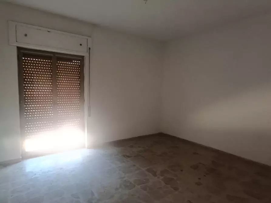 Immagine 8 di Pentalocale in affitto  in Via dei Patrioti Sambiasini a Lamezia Terme