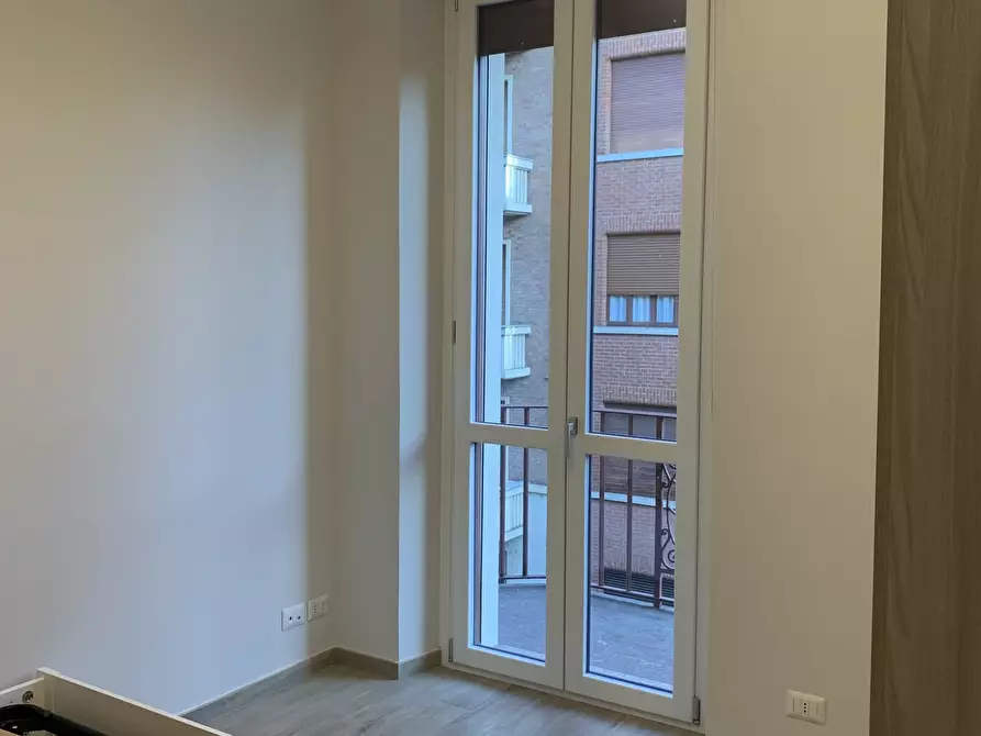 Immagine 32 di Trilocale in affitto  in Corso XI Febbraio 23 a Torino