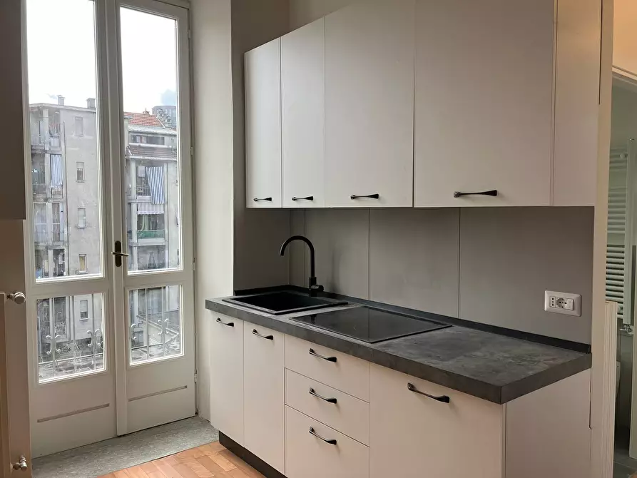 Immagine 6 di Bilocale in affitto  in VIA COSMO 6 a Torino