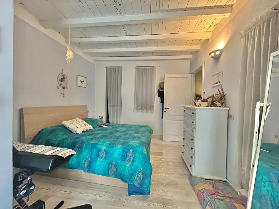 Immagine 23 di Porzione di casa in vendita  a Sarzana