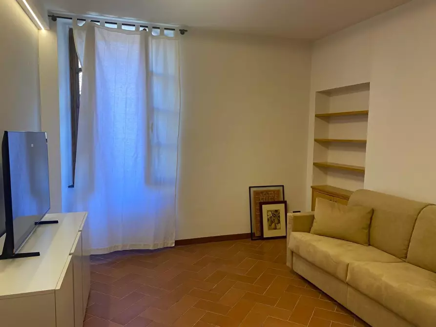 Immagine 1 di Bilocale in affitto  a Sarzana