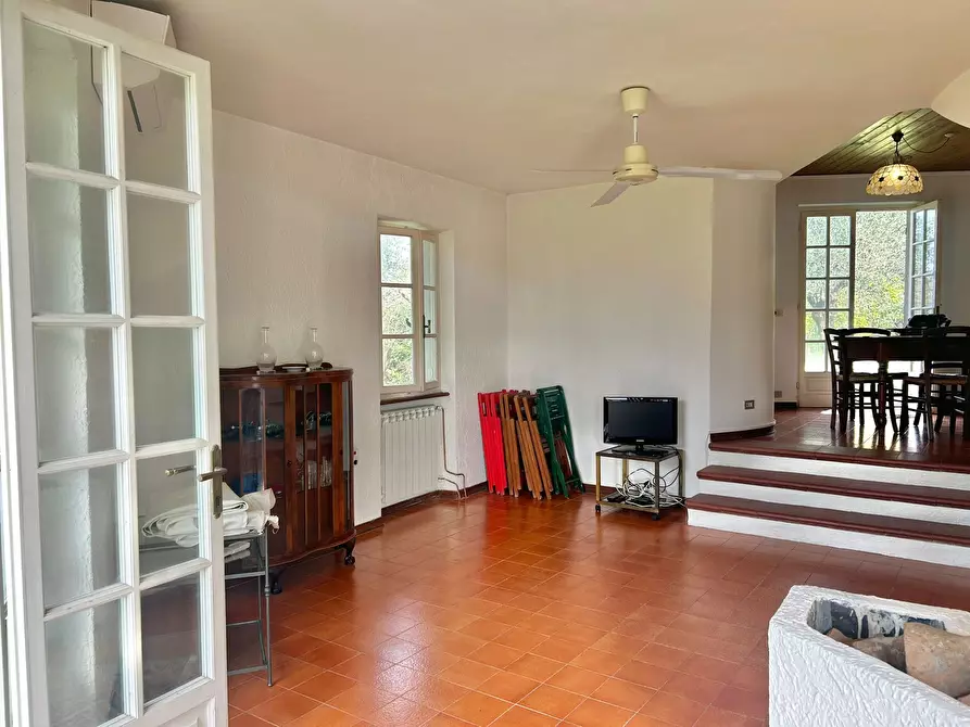 Immagine 51 di Casa indipendente in vendita  a Castelnuovo Magra