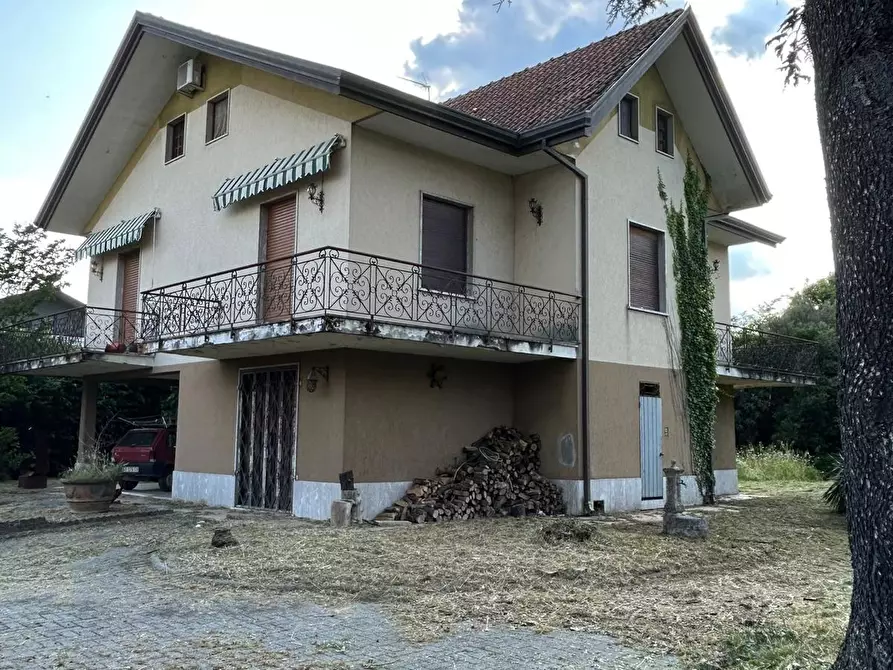 Immagine 1 di Casa bifamiliare in vendita  a Sarzana