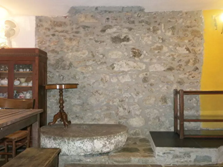 Immagine 16 di Rustico / casale in vendita  a Fosdinovo