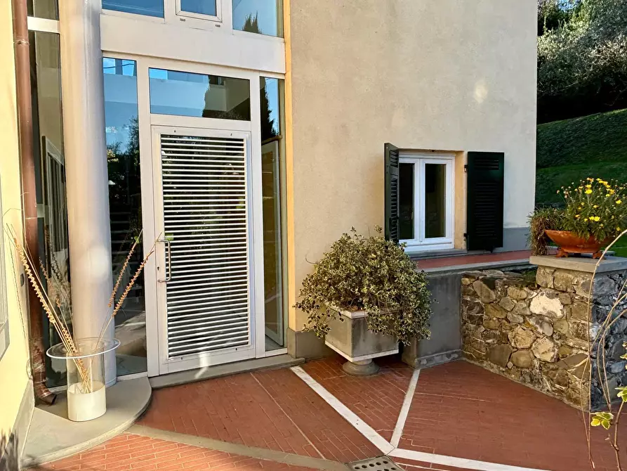 Immagine 55 di Villa in vendita  a Sarzana