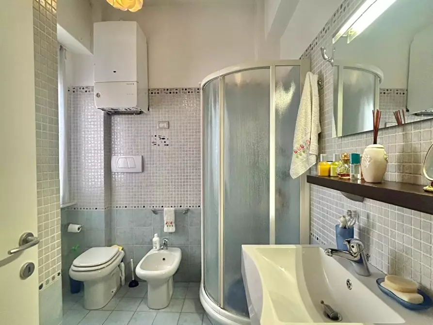 Immagine 35 di Trilocale in vendita  a Sarzana