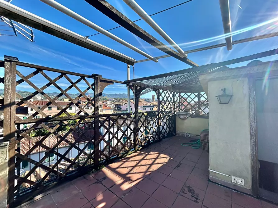 Immagine 19 di Quadrilocale in vendita  a Sarzana