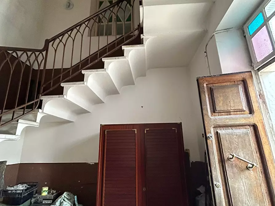 Immagine 27 di Porzione di casa in vendita  a Sarzana