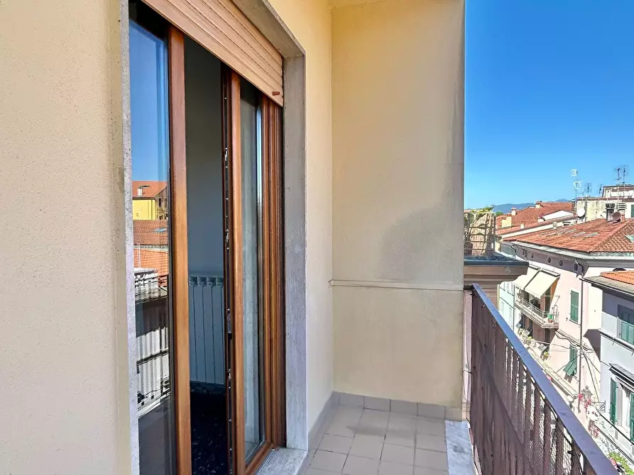 Immagine 1 di Quadrilocale in vendita  a Sarzana