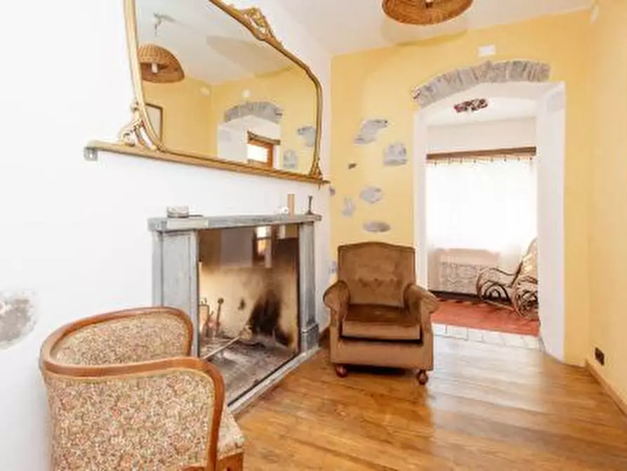 Immagine 20 di Rustico / casale in vendita  a Fosdinovo