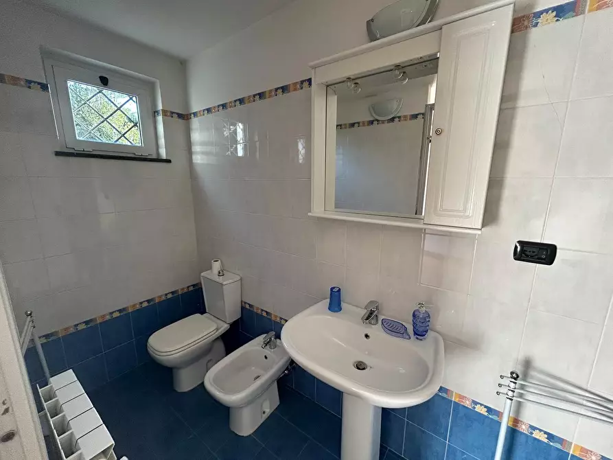 Immagine 31 di Casa indipendente in vendita  a Sarzana